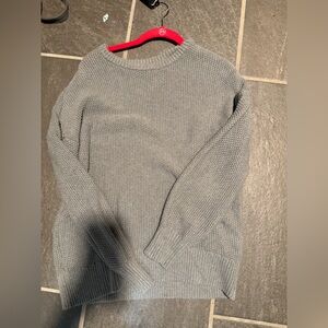 Old Navy Women's Light Gray Crewneck Sweater